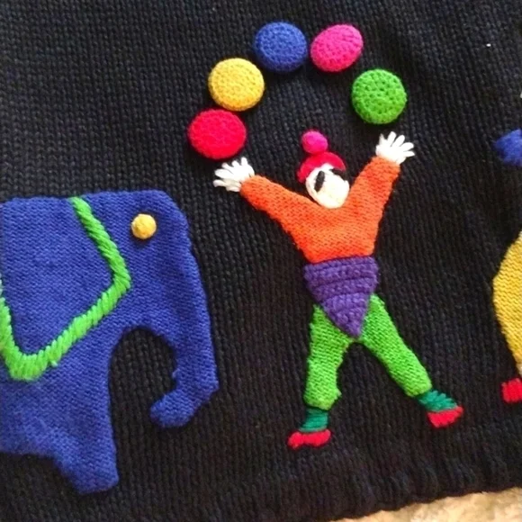 Ladies Sweater by MICHAEL SIMON NEW YORK - Picture 13 of 17